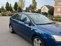 Second-hand Ford Focus 101 CP (74 kW) 2007 Albastru Coupe