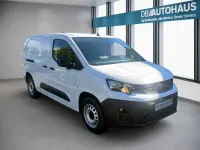 Gebraucht Peugeot Partner Premium 102 PS (75 kW) 2023 Weiß Van / Kleinbus
