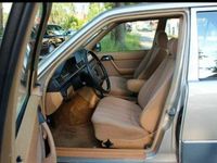 Gebraucht Mercedes E260 160 PS (117 kW) 1988 Beige Limousine