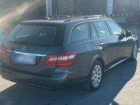 Gebraucht Mercedes E200 136 PS (100 kW) 2011 Braun Kombi