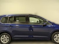 Gebraucht VW Touran Highline 150 PS (110 kW) 2023 Metallic Van / Kleinbus