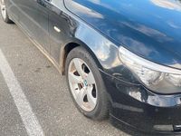 Gebraucht BMW 525 197 PS (144 kW) 2008 Schwarz Kombi