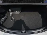 Gebraucht Mercedes C300e Avantgarde 313 PS (230 kW) 2024 Weiß Limousine