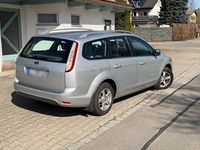 Gebraucht Ford Focus 125 PS (91 kW) 2010 Grau Kombi