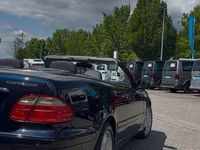 Gebraucht Mercedes CLK230 Elegance 197 PS (144 kW) 2000 Blau Cabrio