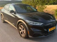 Gebraucht Ford Mustang Mach-E 197 kW (269 PS) 2022 Schwarz SUV
