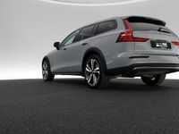 Gebraucht Volvo V60 CC Plus 197 PS (144 kW) 2023 Grau Kombi