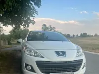Gebraucht Peugeot 207 CC 120 PS (88 kW) 2014 Weiß Cabrio