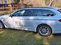 Gebraucht BMW 530 286 PS (210 kW) 2022 Weiß Kombi
