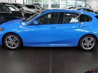 Gebraucht BMW 118 M Sport 136 PS (100 kW) 2024 Blau Limousine