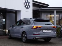 Gebraucht VW Golf VIII Goal 150 PS (110 kW) 2024 Mondsteingrau Kombi