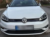 Gebraucht VW Golf VII 130 PS (95 kW) 2019 Weiß Kleinwagen