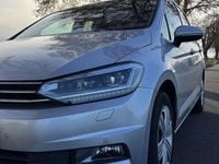 Gebraucht VW Touran Highline 150 PS (110 kW) 2015 Silber Van / Kleinbus
