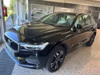 Gebraucht Volvo XC60 Momentum 190 PS (139 kW) 2019 Black solid "stone" / solid SUV