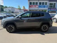 Gebraucht Jeep Compass Trailhawk 179 PS (131 kW) 2022 Grau SUV
