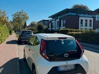 Gebraucht Toyota Aygo 72 PS (52 kW) 2019 Weiß Kleinwagen