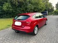 Gebraucht Ford Focus Titanium 101 PS (74 kW) 2017 Rot Limousine