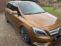 Gebraucht Mercedes B250 211 PS (155 kW) 2012 Beige Van / Kleinbus