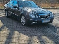 Gebraucht Mercedes E320 Avantgarde 190 PS (139 kW) 2007 Schwarz Limousine