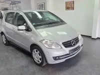 Gebraucht Mercedes A160 Elegance 95 PS (69 kW) 2011 Silber Van / Kleinbus