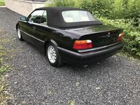 Gebraucht BMW 320 Cabriolet 150 PS (110 kW) 1997 Schwarz Cabrio