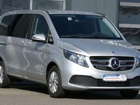 Gebraucht Mercedes V220 163 PS (119 kW) 2023 Silber Van / Kleinbus