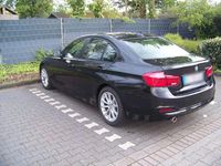 Gebraucht BMW 318 Sport Line 150 PS (110 kW) 2016 Schwarz Limousine