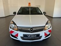 Gebraucht Opel Astra Selection 90 PS (66 kW) 2010 Weiß Kombi