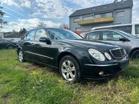 Second-hand Mercedes E200 163 CP (119 kW) 2004 Negru Berlinǎ