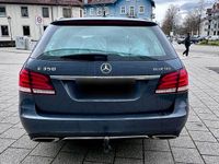 Usata Mercedes E350 258 CV (189 kW) 2013 Grigio Station wagon
