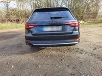 Second-hand Audi A4 S-Line 150 CP (110 kW) 2017 Negru Break