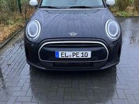 Gebraucht Mini Cooper Classic 136 PS (100 kW) 2023 Schwarz Kleinwagen