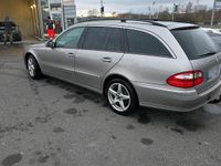Gebraucht Mercedes E320 224 PS (164 kW) 2004 Grau Kombi
