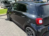 Używany Smart ForFour Passion 90 KM (66 kW) 2018 Czarny Hatchback