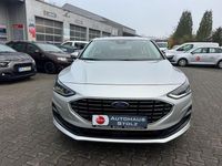 Gebraucht Ford Focus Titanium 125 PS (91 kW) 2023 Silber Limousine
