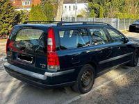 Gebraucht Volvo V70 200 PS (147 kW) 2002 Grün Kombi