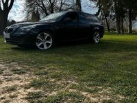 Gebraucht BMW 525 197 PS (144 kW) 2009 Schwarz Kombi