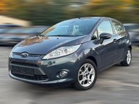 Gebraucht Ford Fiesta Titanium 82 PS (60 kW) 2012 Grau Kleinwagen