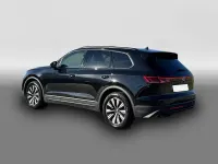Gebraucht VW Touareg 231 PS (169 kW) 2025 Schwarz SUV