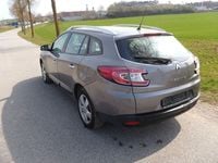 Gebraucht Renault Mégane III Dynamique 110 PS (80 kW) 2011 Grau Limousine