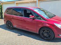 Gebraucht Ford Galaxy 179 PS (131 kW) 2018 Rot Van / Kleinbus