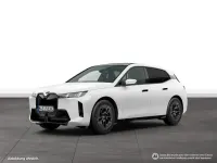 Gebraucht BMW iX M Sport 400 kW (544 PS) 2025 Weiß SUV