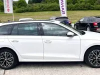 Używany Skoda Octavia 150 KM (110 kW) 2023 Biały Kombi