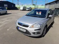 Gebraucht Ford Focus Style 101 PS (74 kW) 2010 Silber Limousine
