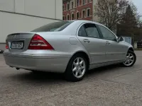 Second-hand Mercedes 240 170 CP (125 kW) 2000 Argintiu Berlinǎ
