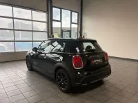 Gebraucht Mini ONE Essential 102 PS (75 kW) 2022 Schwarz Kleinwagen