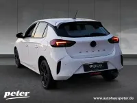 Używany Opel Corsa 101 KM (74 kW) 2024 Biały Sedan/Limuzyna