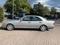 Gebraucht Mercedes E320 Elegance 224 PS (164 kW) 1997 Silber Limousine