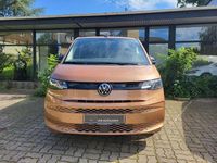 Gebraucht VW Multivan 150 PS (110 kW) 2023 Gold Van