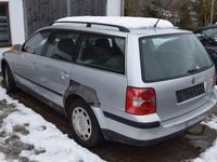 Gebraucht VW Passat 101 PS (74 kW) 2003 Silber Kombi